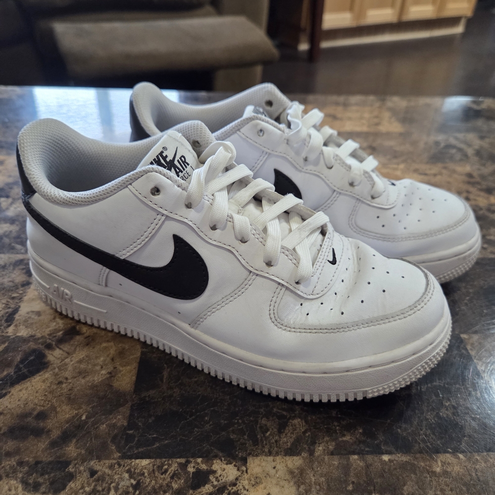 Nike Kids White and Black Air Sneakers